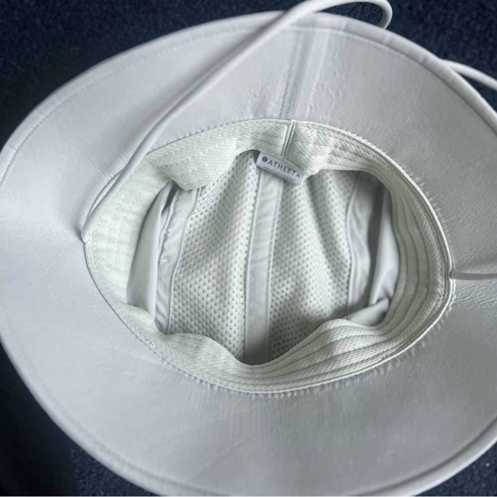 Athleta Classic White Sun Hat